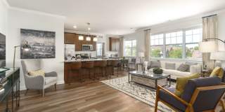 Huntley Manor Gallery 21