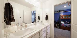 6012 Esmerelda Gallery 5