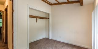 311 N Jefferson - 5Bed/2Bath - Located On-Campus! Gallery 16