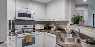 Sycamore Canyon Apartments Gallery 18