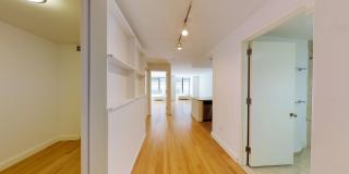 10 Hanover Square Gallery 23