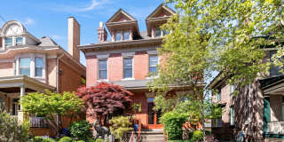 Stunning 5 Bedroom 2.5 Bathroom Home in Squirrel Hill Gallery 3