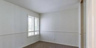 Beautiful 4 bed 2 bath house in Agoura Hills Gallery 6