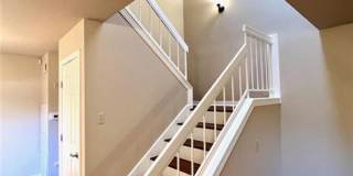 Arbor Village Condominium / Beautiful Update Unit / Refrigerator, Washer & Dryer included Gallery 18