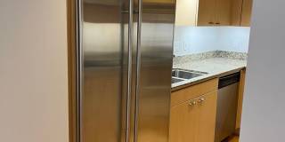 Experience upscale living in Downtown San Diego with great views. This is a must see! Gallery 26