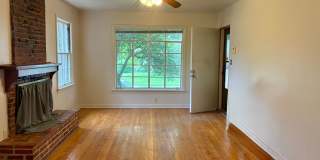 Central OKC Vintage Charm Gallery 5