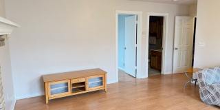 Beautiful 4 BR on Bloomington's east side Gallery 4