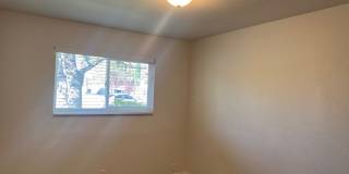 3 Bedroom Home With Large Backyard on West Side Gallery 11