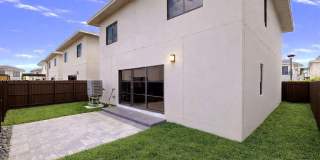 1339 NW 2nd Ln Gallery 7