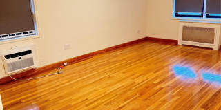 13705 Franklin Avenue Gallery 12