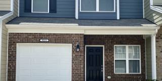 Stylish 3 Bed Townhouse with Granite Countertops and Hardwood Floors in Charlotte! Stylish 3 Bed Townhouse with Granite Countertops and Hardwood Floors in Charlotte! Gallery 1