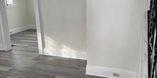 Single Family Home 3 bedroom 1 bath new paint flooring with basement fenced in yard Gallery 4