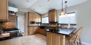 Elegant Browns Valley Four Bedroom Home Elegant Browns Valley Four Bedroom Home Gallery 28