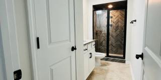 Beautiful 4BR Townhouse in Ballantyne Gallery 10