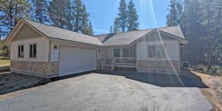 Beautiful Home with Modern Comforts Gallery 1