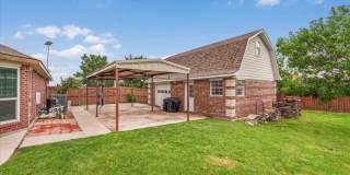 Luxury Lease on 1+ Acre with Saltwater Pool & Workshop in Ponder ISD! Gallery 4