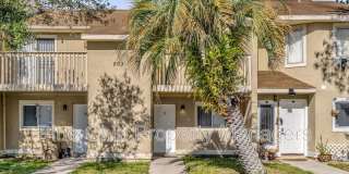 203 Watts Lane Gallery 1