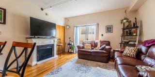 1060 N Hermitage Avenue Gallery 4