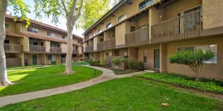 Wilbur Oaks Apartments Gallery 2