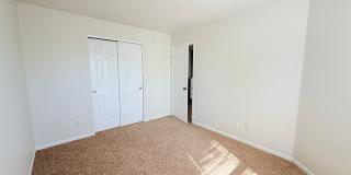 Now Showing: 4 Bedroom / 2.5 Bath located at 1723 Elijah Blue Dr. in Greenwood, IN. Gallery 24
