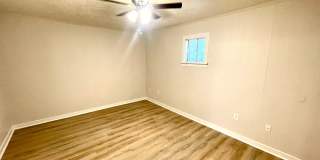 1 Bed/1 Bath Available in Brandon! 39042 Gallery 9