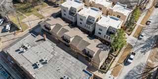 This luxurious townhouse on Cherry St. Gallery 4