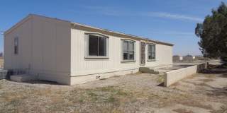 Country Living 3 bedroom 2 bathroom offering 1344 sq. ft. Gallery 1