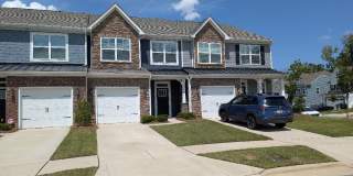Beautiful 3 Bedroom, 2.5 Bathroom Townhome in Harrisburg Village. Don’t Miss Out! Gallery 1