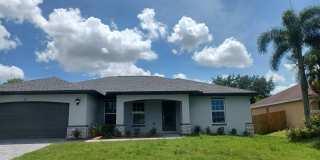 4/2 Newer  construction home. Gallery 3