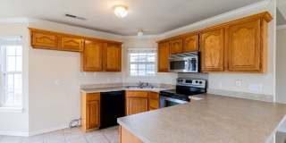 ***255 B ravenwood Blvd*** Gallery 7