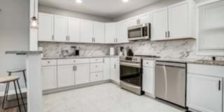 **Pendleton Heights Neighborhood**Newly remodeled 3/2 Bath Furnished Option Avaliable Gallery 9