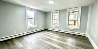 121 Oak Street Gallery 9