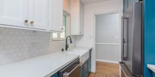 16604 Gilmore Street Gallery 13