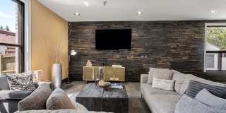 Lux Apartments Gallery 24