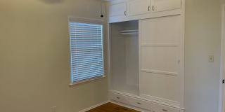 Pristine Original Westchester Home in North Kentwood Gallery 18