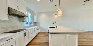BRAND NEW 4 BED, 3.5 BATHS, 2070 SQ FT TOWNHOME BY KH HOMES Gallery 6