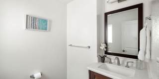 Beachside Retreat – Steps to the Sand in Hermosa Beach! Gallery 17