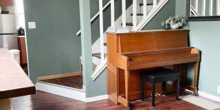 Charming & Cozy 3BR Home with Modern Touches in Quiet Des Moines Neighborhood Gallery 5