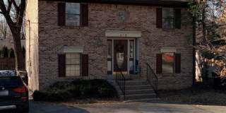 418 Lyndon Lane Gallery 1
