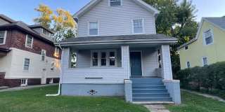 1800 West Fredonia Avenue Gallery 1