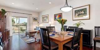2 bd/ 2 bth Top Floor Corner Unit with Premium Upgrades & Resort Style Amenities Gallery 8