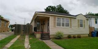 5517 WILDAIR Drive Gallery 1
