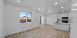 Newly Built 4 Bedroom Townhome! Gallery 10