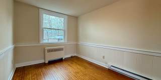 2BD/1BA Townhome Gallery 5