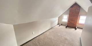 Beautiful Six Bedroom House Just Outside The Hustle and Bustle of OSU Campus! Gallery 15