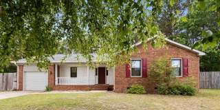 Welcome Home to 2004 Lakebarry Cir. in Fayetteville, NC! Welcome Home to 2004 Lakebarry Cir. in Fayetteville, NC! Gallery 1
