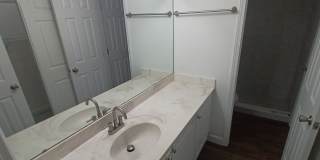 3918 La Mirada Dr N #7 Gallery 32