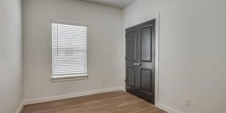 Newly Built 3-Bed Home with Modern Finishes in Lawton! Gallery 21
