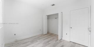 379 NE 31st Ave Gallery 21