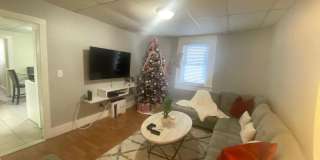 Spacious 4 Bed / 2 Bath in Fort Hill – In-Unit Laundry – 9/1 Move-In Spacious 4 Bed / 2 Bath in Fort Hill – In-Unit Laundry – 9/1 Move-In Gallery 3
